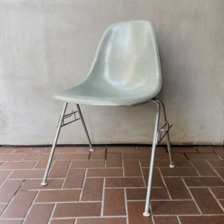 Eames Side Shell / Stacking Base (DSS)