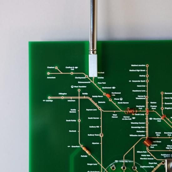 ロンドン地下鉄 Tube Map Radio 電子回路