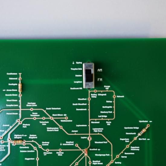 ロンドン地下鉄 Tube Map Radio 電子回路 ロンドン地下鉄 Tube Map Radio 電子回路
