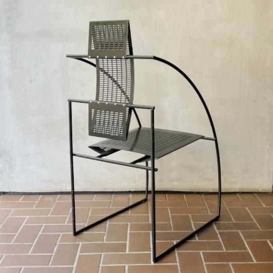 Quinta Chair (Black) ① - NICK WHITE