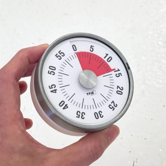 TFA / Analogue Kitchen Timer PUCK - NICK WHITE TFA / Analogue Kitchen Timer PUCK - NICK WHITE