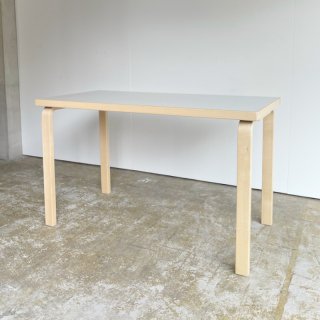 Artek / 80A Table Used)