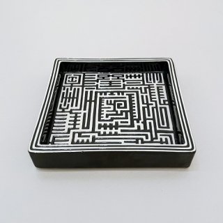 ”DOMINO” Ashtray / Maze