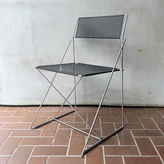 X-Line Chair - NICK WHITE