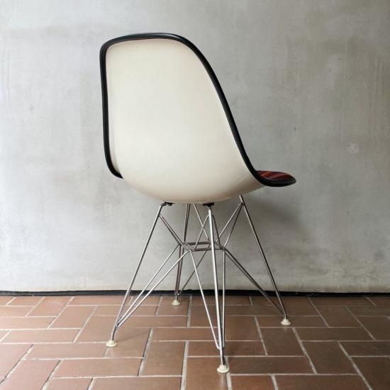 Eames Side Shell / Girard Fabric / Eiffel Base (DSR) - NICK Eames Side Shell / Girard Fabric / Eiffel Base (DSR) - NICK