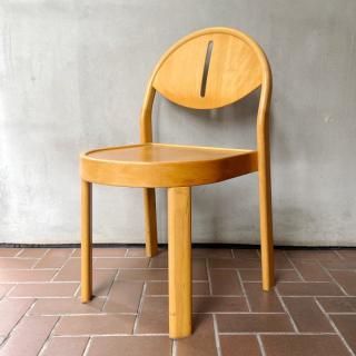 Motomi Kawakami / 2020 Stacking Chair 