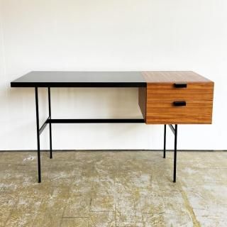 F031 Desk / Used
