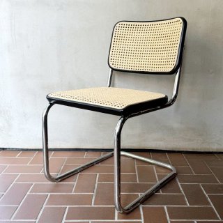 Thonet S32 Chair (1981)<img class='new_mark_img2' src='https://img.shop-pro.jp/img/new/icons5.gif' style='border:none;display:inline;margin:0px;padding:0px;width:auto;' />