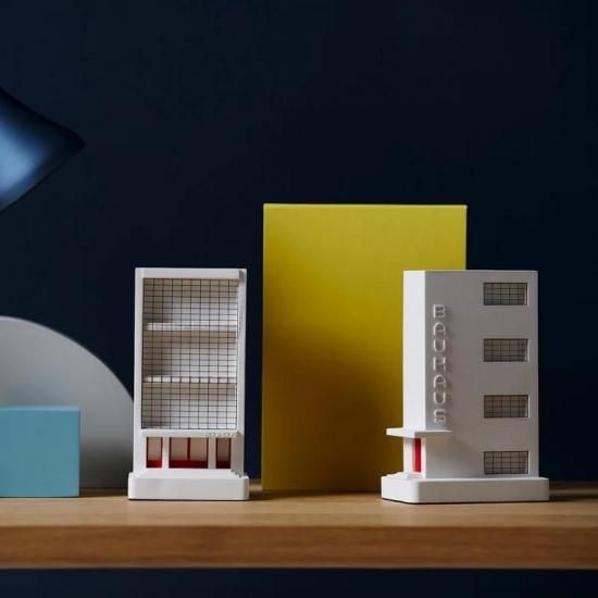 Chisel & Mouse / Bauhaus Dessau - mini - NICK WHITE