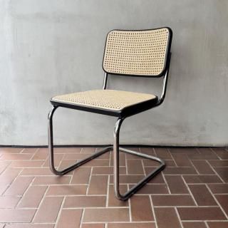 Thonet S32 Chair (1995)<img class='new_mark_img2' src='https://img.shop-pro.jp/img/new/icons5.gif' style='border:none;display:inline;margin:0px;padding:0px;width:auto;' />