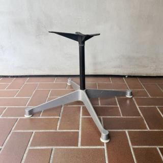 Eames Contract Base<img class='new_mark_img2' src='https://img.shop-pro.jp/img/new/icons5.gif' style='border:none;display:inline;margin:0px;padding:0px;width:auto;' />