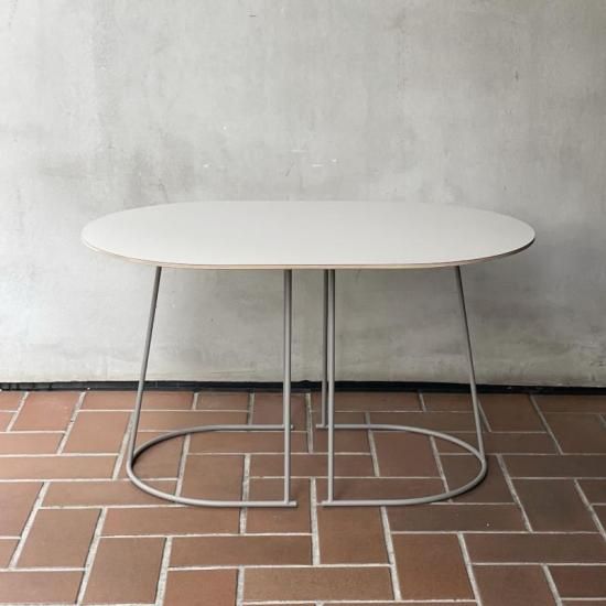 Airy Coffee Table / Muuto (Used) - NICK WHITE