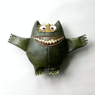 Nauga Monster / Black x Green Mix<img class='new_mark_img2' src='https://img.shop-pro.jp/img/new/icons5.gif' style='border:none;display:inline;margin:0px;padding:0px;width:auto;' />