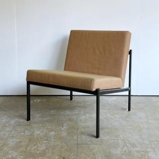 Artek / KIKI Lounge Chair / Orange<img class='new_mark_img2' src='https://img.shop-pro.jp/img/new/icons5.gif' style='border:none;display:inline;margin:0px;padding:0px;width:auto;' />