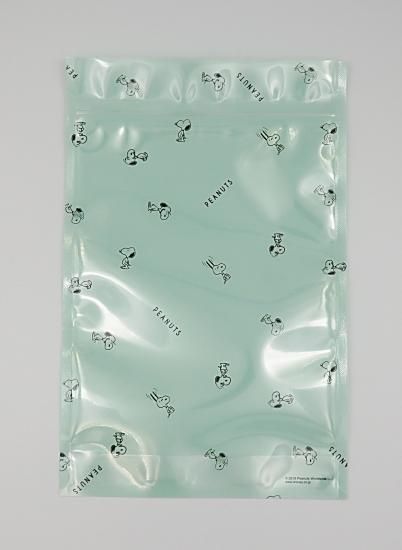 Peanuts Snoopy スヌーピー Zip付でマチもあるギフトバッグ 4個入 小柄グリーン Sc Sticker Peanuts Snoopy スヌーピー Zip付でマチもあるギフトバッグ 4個入 小柄グリーン Sc Sticker