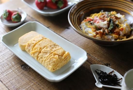 東屋 あずまや 木瓜 角皿 日本製 土灰 長方形 東屋（あづまや） 木瓜角皿 土灰 長角 白岳窯 (しらたけがま) AZMAYA