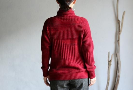 試着のみ美品！タマキニイメ コットンセーター レッド tamaki niime(タマキ ニイメ) 玉木新雌 TO knit red トニット レッド