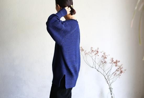 tamaki niime(タマキ ニイメ) 玉木新雌 PO knit DEKA blue