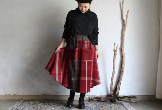 tamaki niime(タマキ ニイメ) 玉木新雌 only one chotan skirt wool