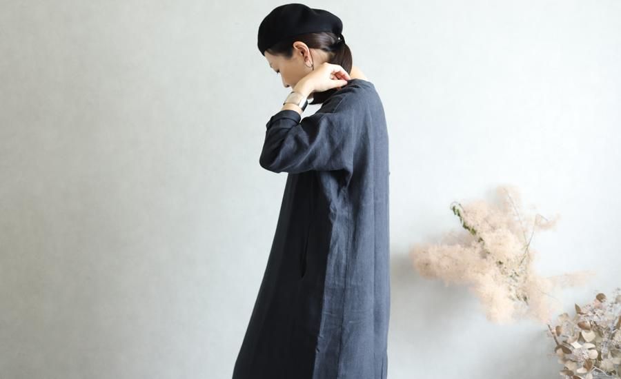 エヴァ厶エヴァ evam eva リネン100% Vネックワンピース ブラック エヴァ厶エヴァ evam eva リネン100% Vネックワンピース