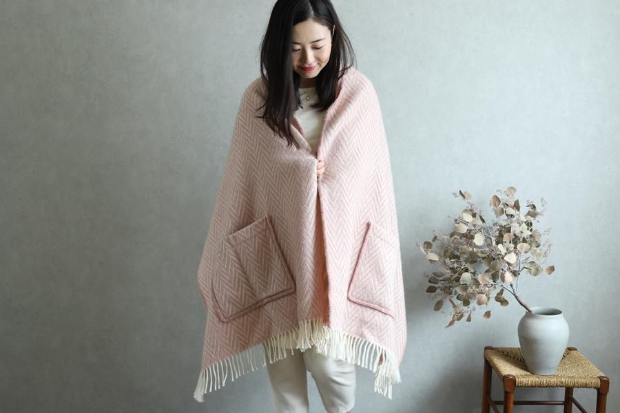 LAPUAN KANKURIT ラプアン・カンクリ ポケット付きショール IIDA