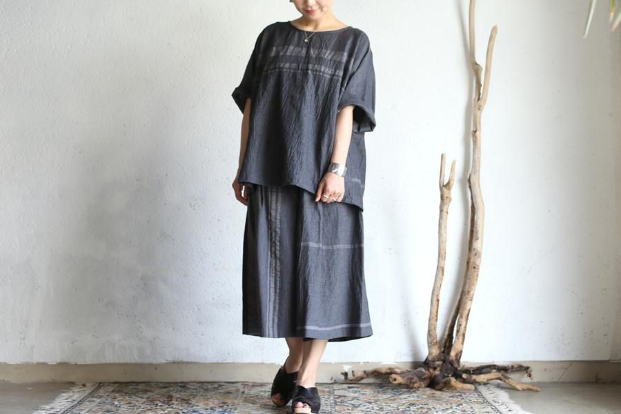 タマキニイメ　試着のみ新品　ペロンT長袖　イエロー（からし色）　単色 157098827_o6.jpg?