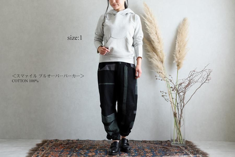 Tamaki Niime タマキ ニイメ 玉木新雌 きぶんシリーズ 10月 スマァイル 杢グレー プルオーバーパーカー Lizm Tamaki Niime タマキ ニイメ 玉木新雌 きぶんシリーズ 10月 スマァイル 杢グレー プルオーバーパーカー Lizm