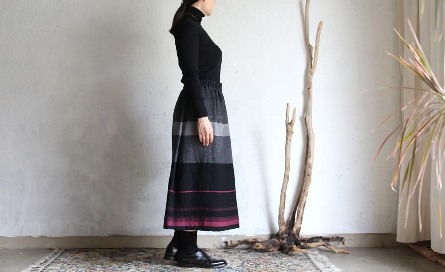 tamaki niime(タマキ ニイメ) 玉木新雌 タトル 01 ブラック系 フライス