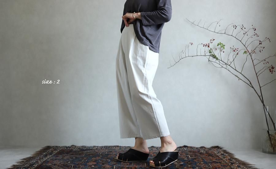 【新品未使用】エヴァムエヴァeasy tuck pants evam eva(エヴァム エヴァ) 【2020ss新作】イージータックパンツ
