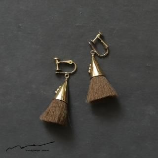 accessories mau (アクセサリー マウ)  つつっぽ brass イヤリング（こげ茶）