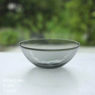鷲塚貴紀 WASHIZUKA GLASS STUDIO charcoal bowl small 125（12.5cm）