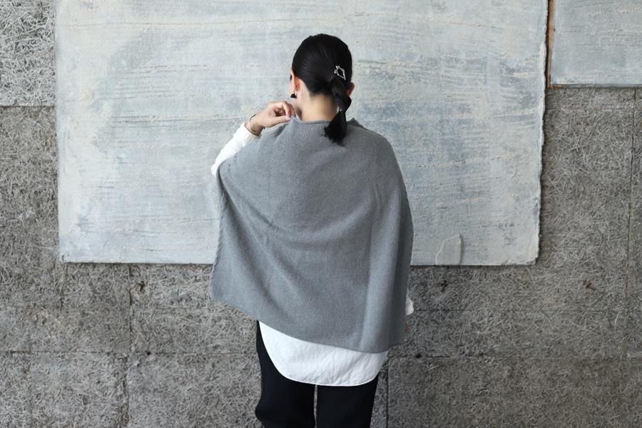 2022 evam eva / エヴァムエヴァ E223K225 wool poncho NATURAL