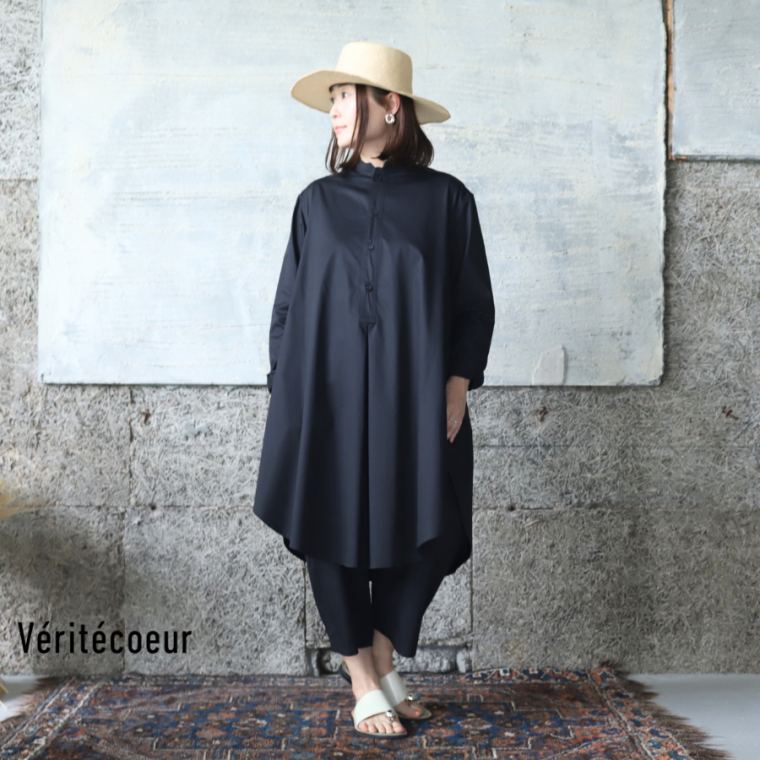 Veritecoeur(ヴェリテクール) サイドプリーツロングシャツ BLK Veritecoeur(ヴェリテクール) サイドプリーツロングシャツ BLK