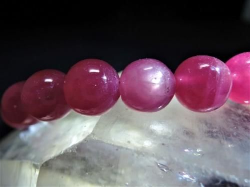 【シラーが輝く】 高品質ピンクサファイア /pink sapphireブレスレット 7.0mm