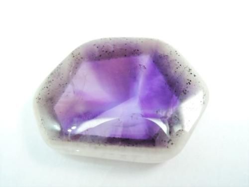 大迫力の大きさ】トラピッチェアメジスト