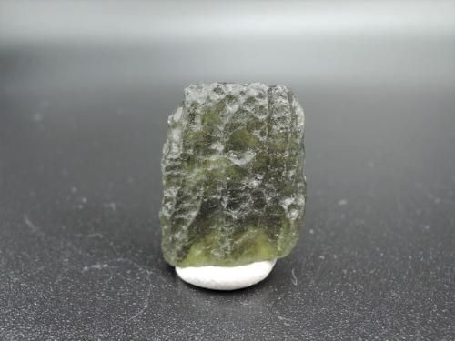 モルダバイト 12g 原石 Moldavite ⭐ 楽天市場】【宝石・ルース】モルダバイト / テクタイト