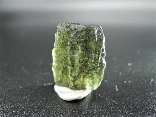 神秘的な石】モルダバイト原石