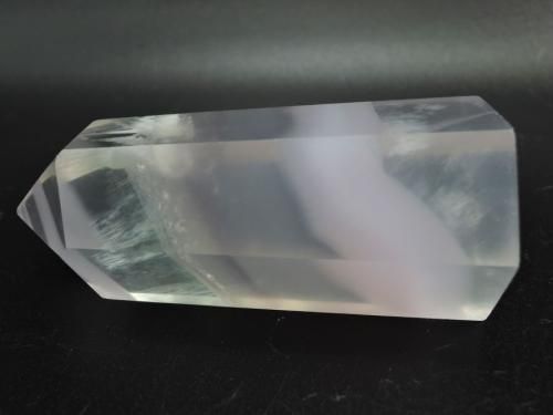 パステルカラーが美しい】激レアなイットリウムフローライトポイント