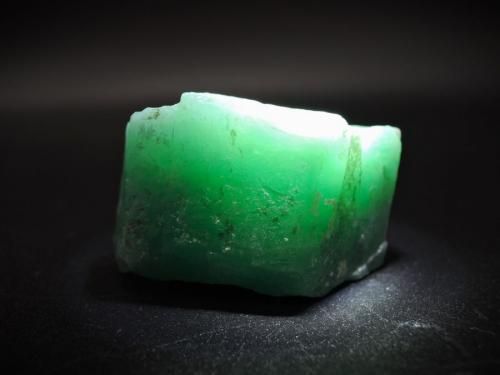 結晶が大きい】天然エメラルド原石 単体結晶 ブラジル産