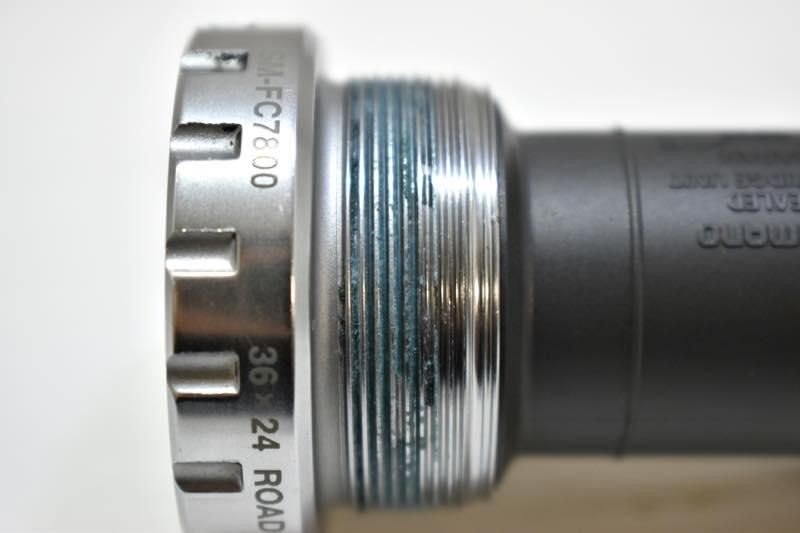 DURA-ACE SM-FC7800 ボトムブラケット イタリアン 70 中古品