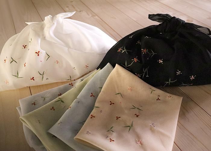 【10％OFF】 紗 三角袋 刺繍 京都富小路の和装小物専門店きねや - 小花 小物
