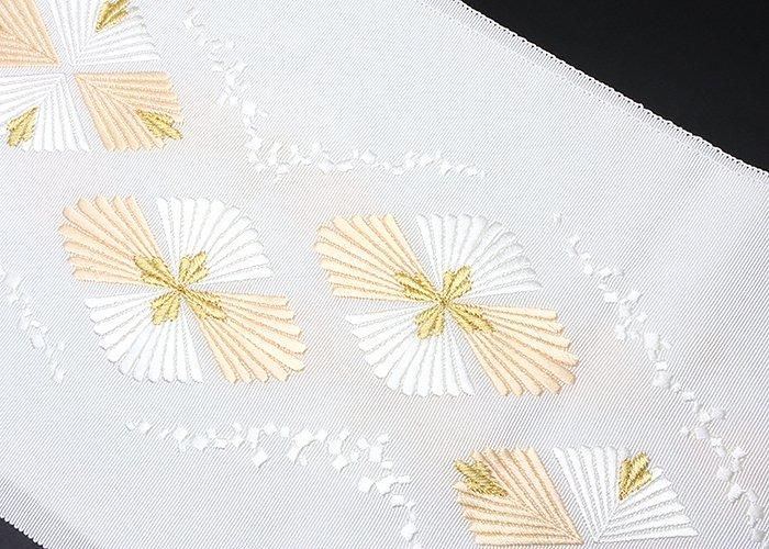 礼装向 正絹刺繍半衿 | 菱松葉 - 京都富小路の和装小物専門店きねや 礼装向 正絹刺繍半衿 | 菱松葉 - 京都富小路の和装小物専門店きねや