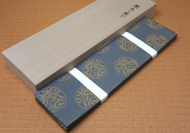 土田友湖 - 京都富小路の和装小物専門店きねや