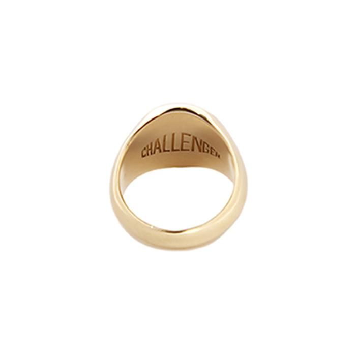 CHALLENGER/LOGO SIGNET RING/BRASS - THUMBING ONLOINE STORE CHALLENGER/LOGO SIGNET RING/BRASS - THUMBING ONLOINE STORE
