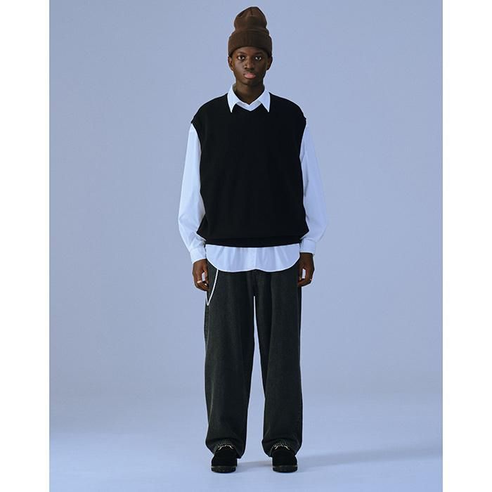 COOTIE / Hard Twisted Yarn Rib Stitch V Neck Vest -Black-