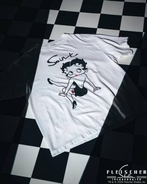 BTY_SS TEE / BETTYWHITE ベティー XL Tシャツ SAINT M/BTY_SS TEE | BETTY | WHITE - THUMBING ONLOINE STORE