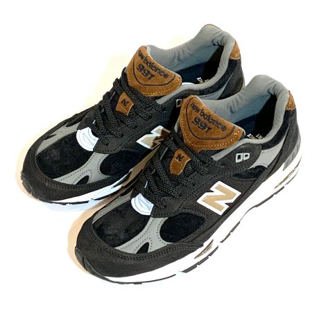 <div>NEW BALANCE</div>991<br>Made In England<br>LEATHER x SUEDE