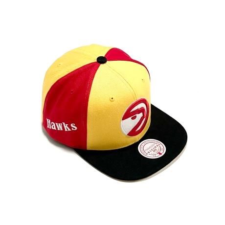 <div>Mitchell&Ness</div>SNAP BACK CAP<br>NBA<br>Atlanta Hawks<br>YELxREDxBLK