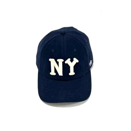 <div>AMERICAN NEEDLE</div>BASEBALL CAP<br>BLACK YANKEES<br>NVY