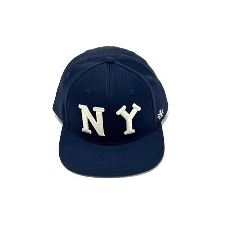 <div>AMERICAN NEEDLE</div>SNAPBACK CAP<br>BLACK YANKEES<br>NVY